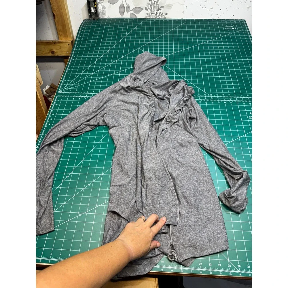 Athleta Womens 2X Gray Heathered Full Zip Lightweight Hooded Athletic Jacket